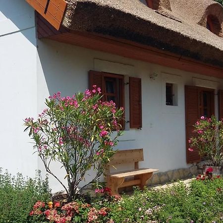 Liliomfa Apartman Apartment Szigliget Luaran gambar