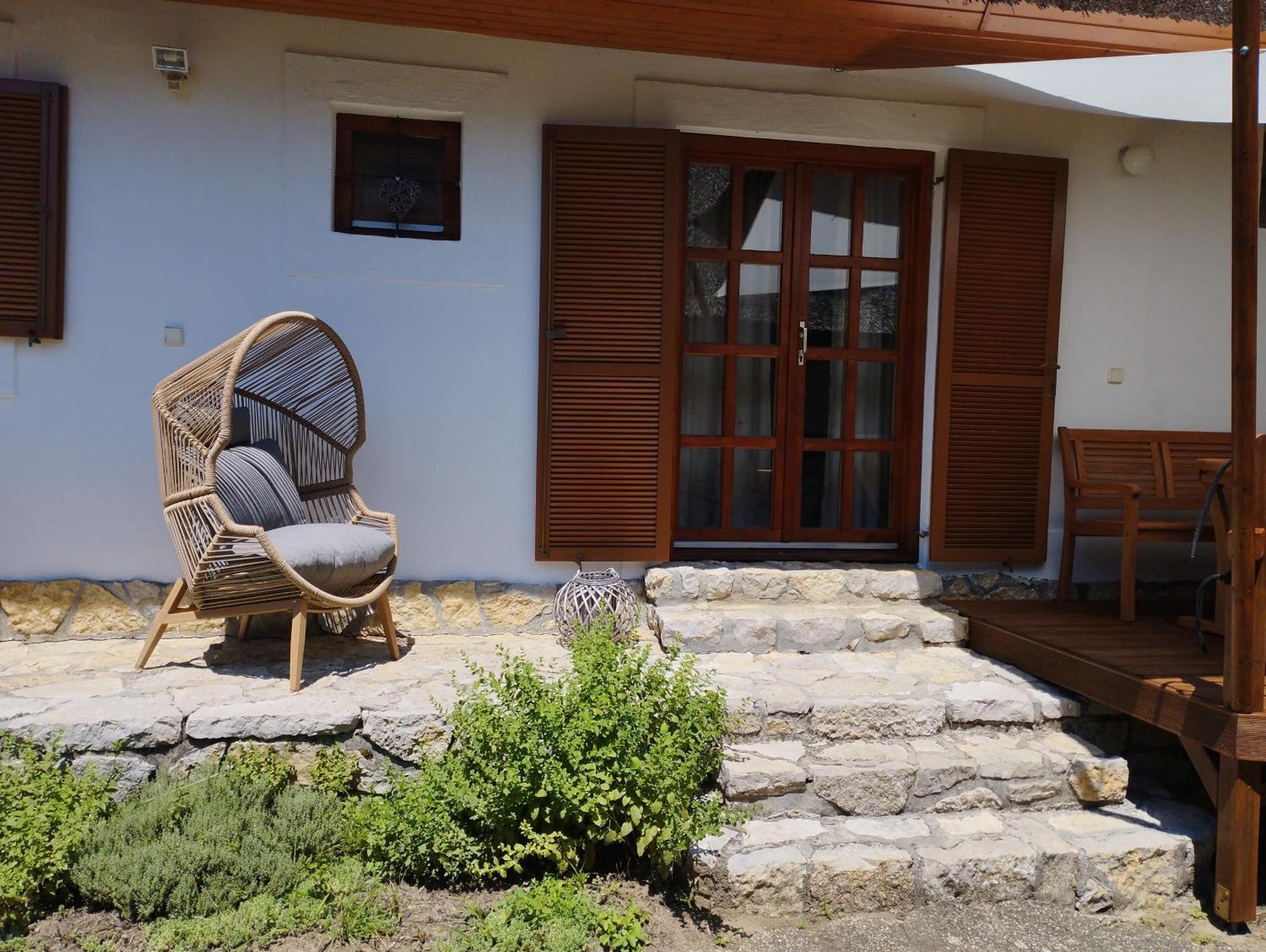 Liliomfa Apartman Apartment Szigliget Luaran gambar